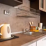 Cozy 1-bedroom 5 Min From The *