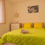 Cozy 1-bedroom 5 Min From The Apartment Warna