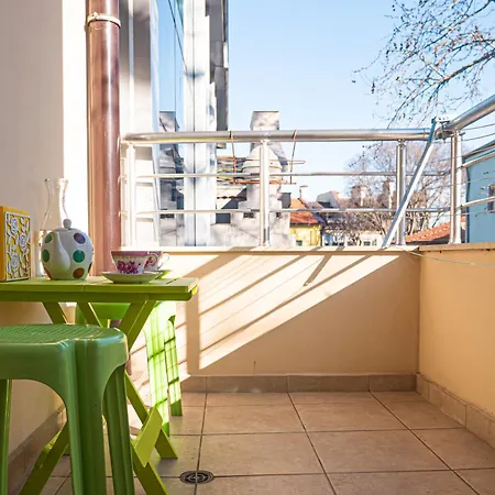 Cozy 1-bedroom 5 Min From The Apartament